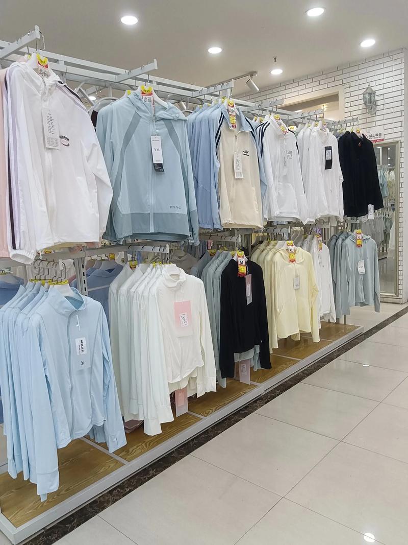海口服装公司:时尚潮流与本地文化的完美融合